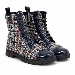 Sole Women's 8M Tweed Combat Boots Navy Patent Cap Toe Lace Up Lug Sole‎